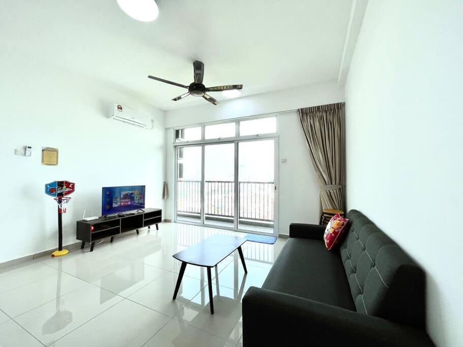 Urban Home-Swimming Pool-City Center Malacca エクステリア 写真