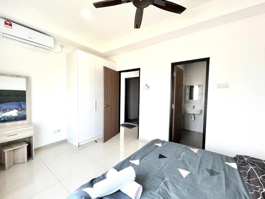 Urban Home-Swimming Pool-City Center Malacca エクステリア 写真