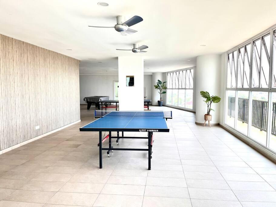 Urban Home-Swimming Pool-City Center Malacca エクステリア 写真